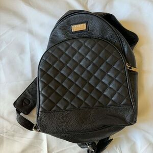 Jones New York Black Quilted Bag with Gold Plate